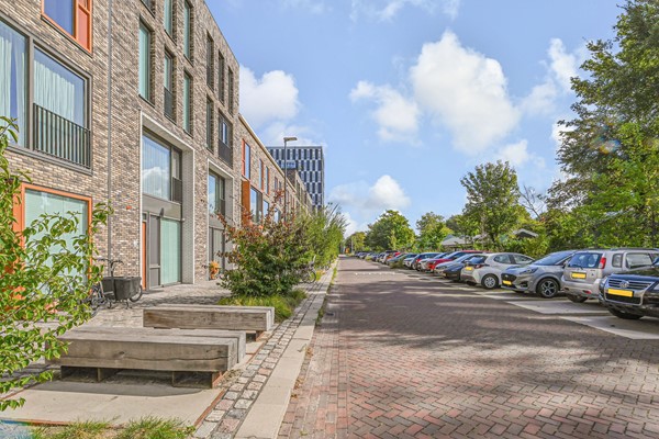 Medium property photo - Zodiakplein 93, 2516 CH Den Haag